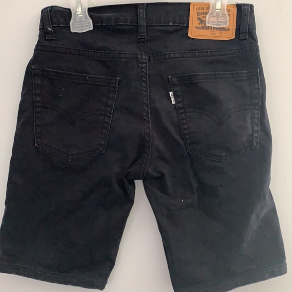 Levi’s black shorts - Picture 2 of 2